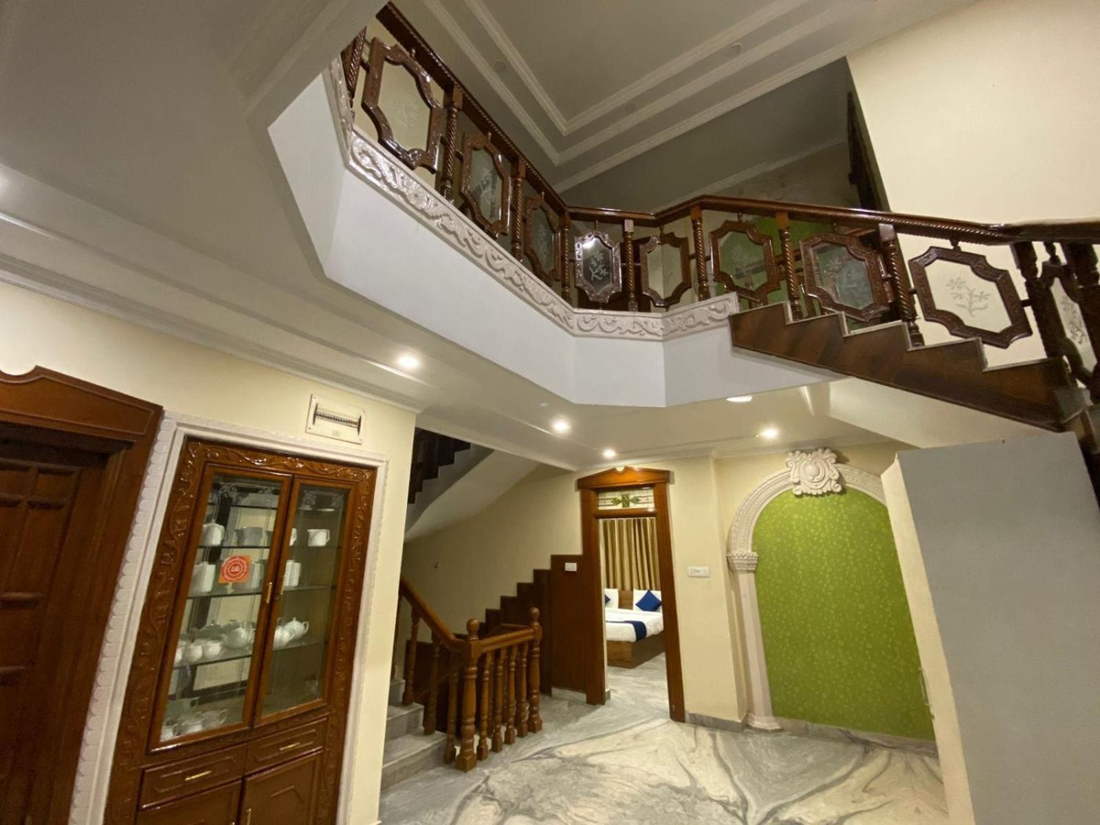 Hotel Kp Suites Metro Haiderabad Buitenkant foto